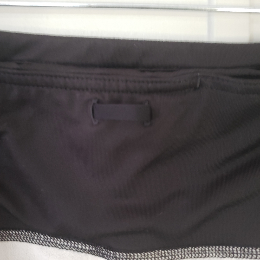Athleta Black and White Acceleration Running Shorts 3.5" - Picture 9 of 14